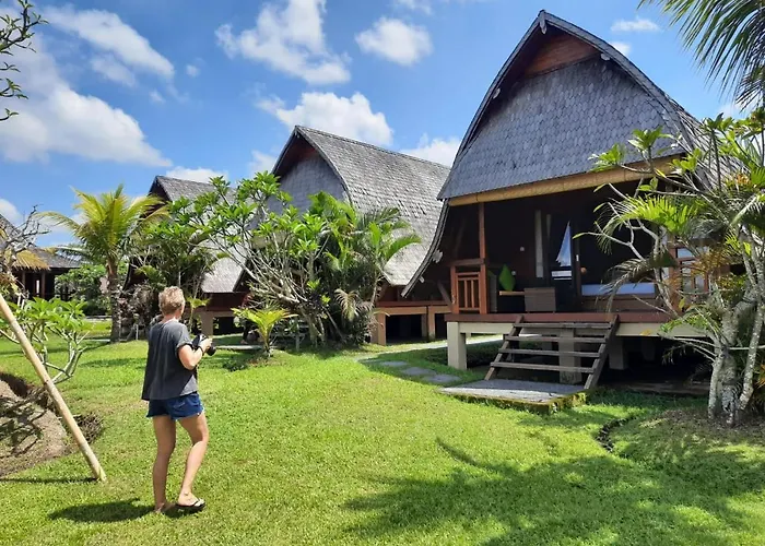 Gandalangu Ubud-dikelilingi Hamparan Sawah بيت خشبي *